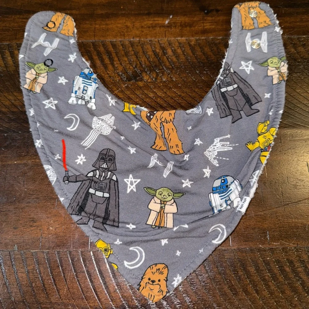 Little Sleepies Star Wars Baby Bandana Bib - Gray